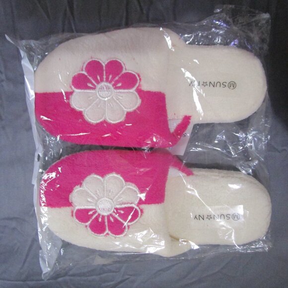 Adorable NWT SUN NY GIRLS IVORY AND PINK FUZZY SLIPPERS SIZE 12-13 (APPROX 31) - Picture 3 of 4
